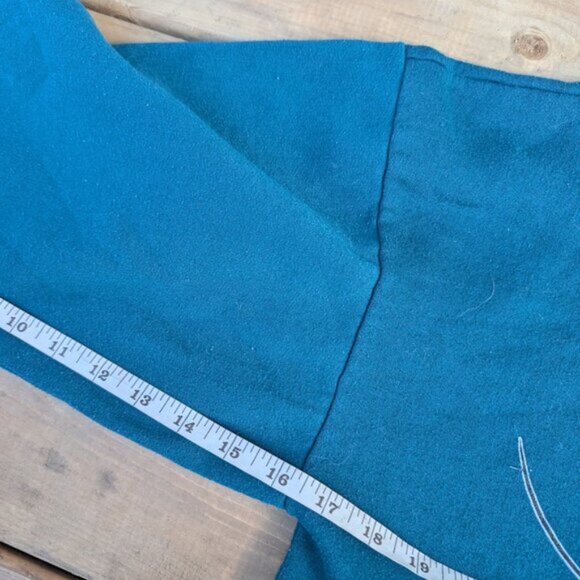 Vintage 1996 Novel Teez Double Sided Tweety Bird Sweater Size Large - Picture 6 of 9